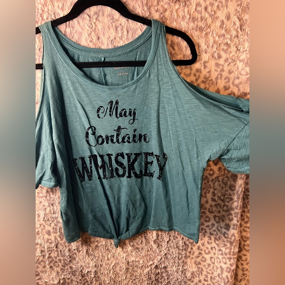 Shyanne size large open shoulder blouse